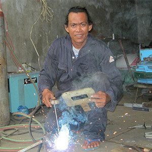 Alternative charity Christmas gift - a welding machine for a beneficiary