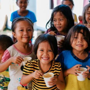 Bowls of rice in Germany become Mingo Meals for Filipino children