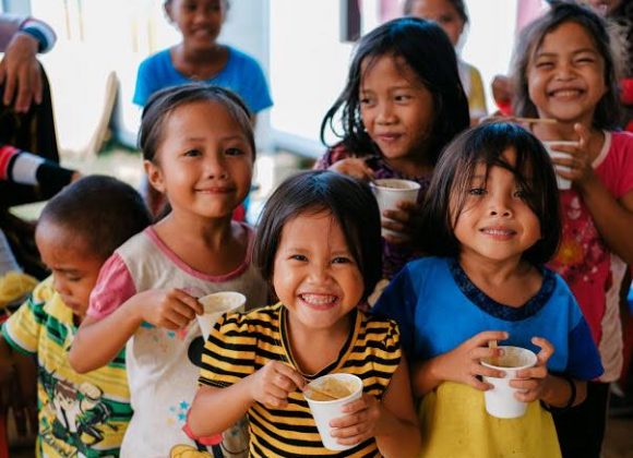 Bowls of rice in Germany become Mingo Meals for Filipino children