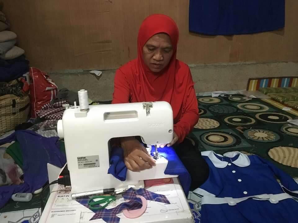 Lilang Ala sews school uniforms Lilang Ala sews school uniforms