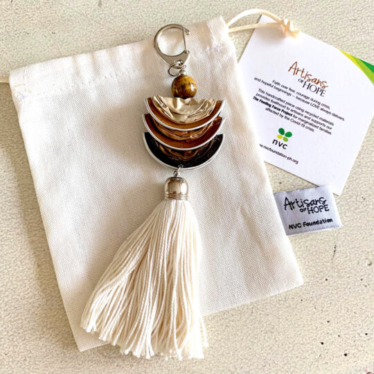 Upcycled Bag Charm - Cream Clam 3
